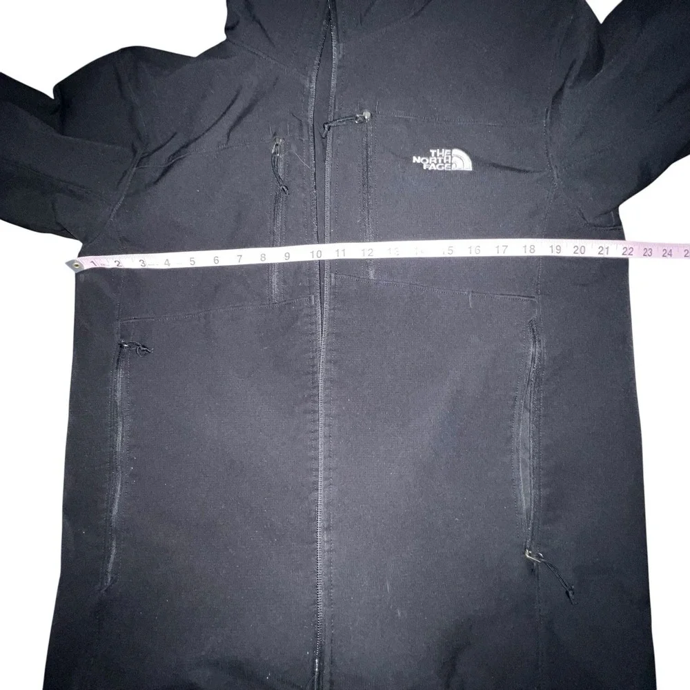 The North Face Men's Black Full Zip Jacket Size Medium Soft Shell‎ Broken Zipper